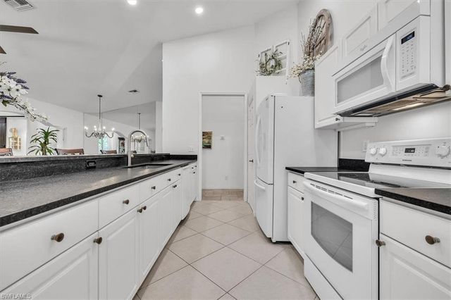 1215 Imperial DR 60, Naples, FL 34110