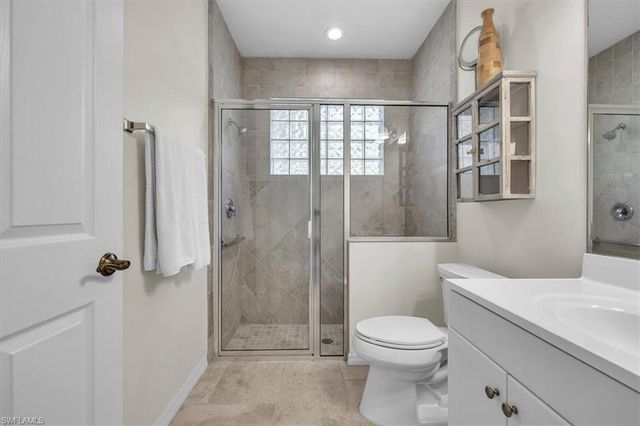 1215 Imperial DR 60, Naples, FL 34110