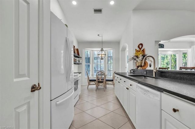 1215 Imperial DR 60, Naples, FL 34110