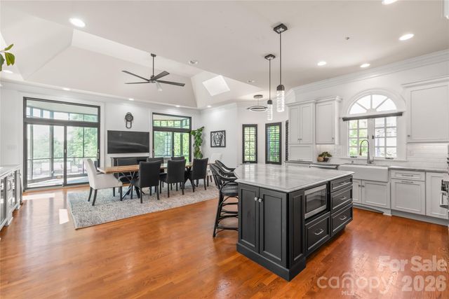 5400 Challisford Lane, Charlotte, NC 28226