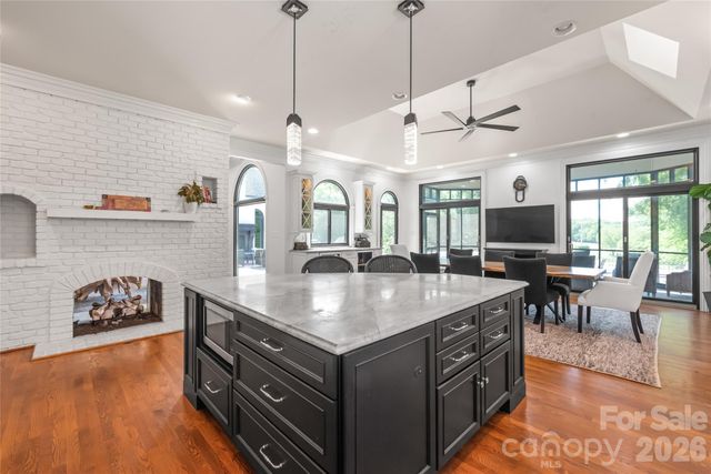 5400 Challisford Lane, Charlotte, NC 28226