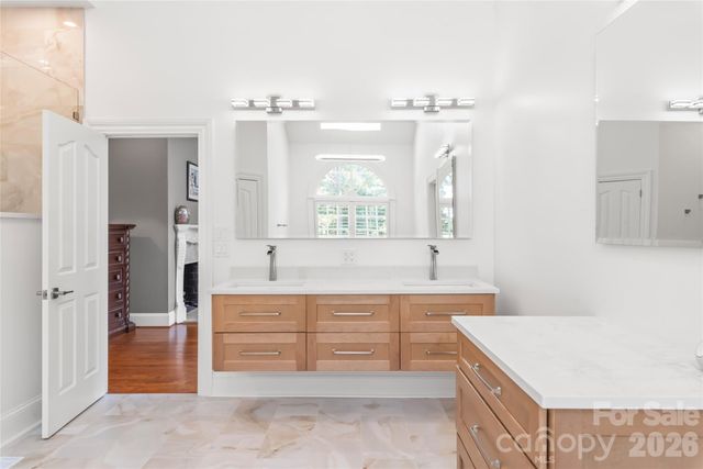 5400 Challisford Lane, Charlotte, NC 28226