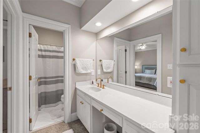 5400 Challisford Lane, Charlotte, NC 28226