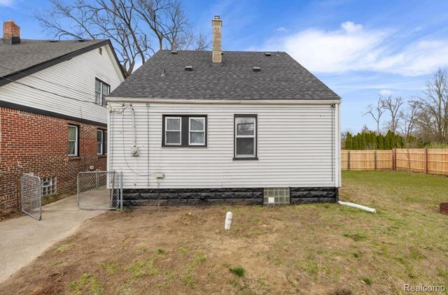 15424 Cruse Street, Detroit, MI 48227