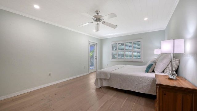 4810 BAY SHORE ROAD, Sarasota, FL 34234