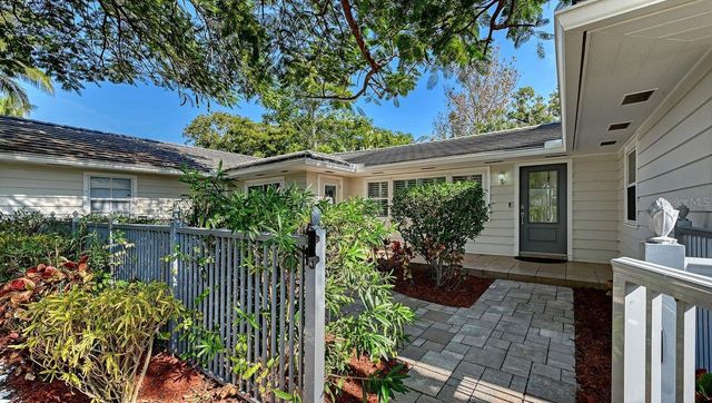 4810 BAY SHORE ROAD, Sarasota, FL 34234