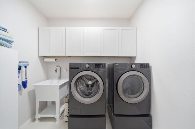 9415 Kari Springs Court, Houston, TX 77040
