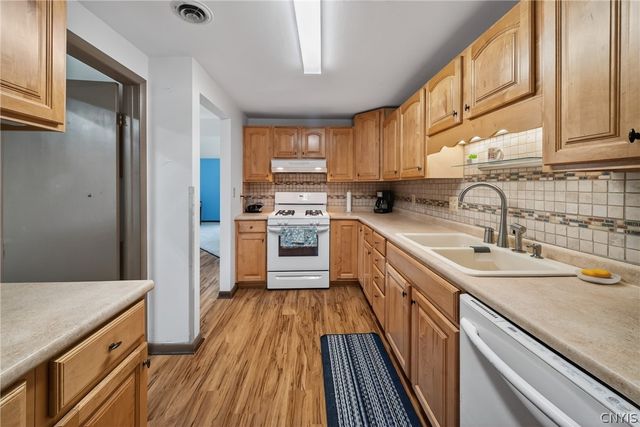 740 Village Boulevard South, Van Buren, NY 13027