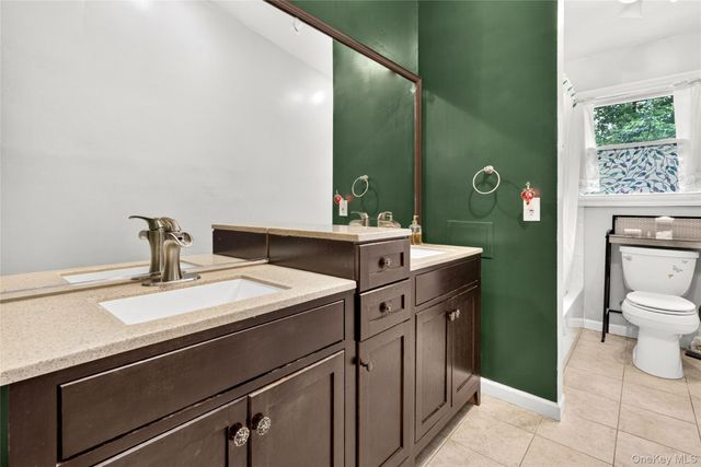 105 Robinhood Lane, West Nyack, NY 10994