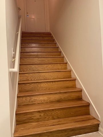 7807 S Marquette Avenue, Chicago, IL 60649
