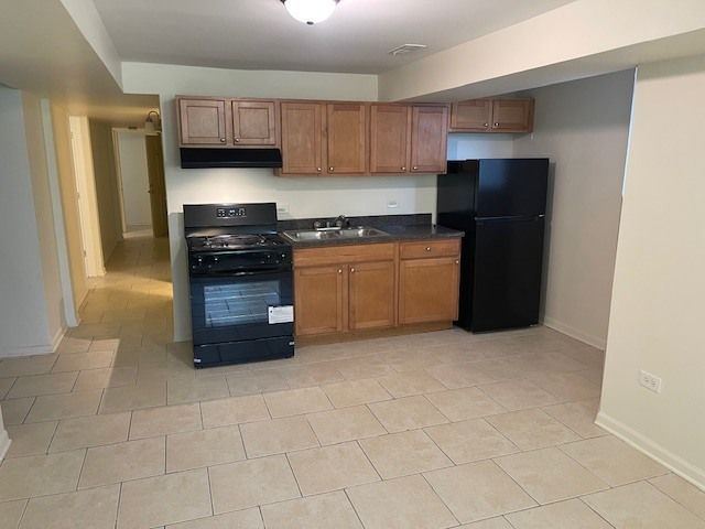7807 S Marquette Avenue, Chicago, IL 60649