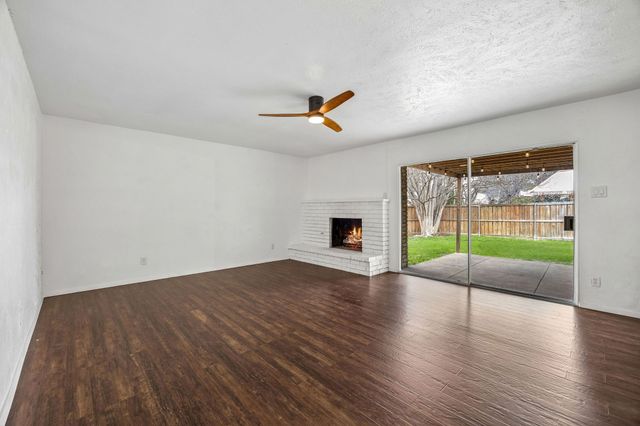 2001 Emory Oak Drive, Carrollton, TX 75007