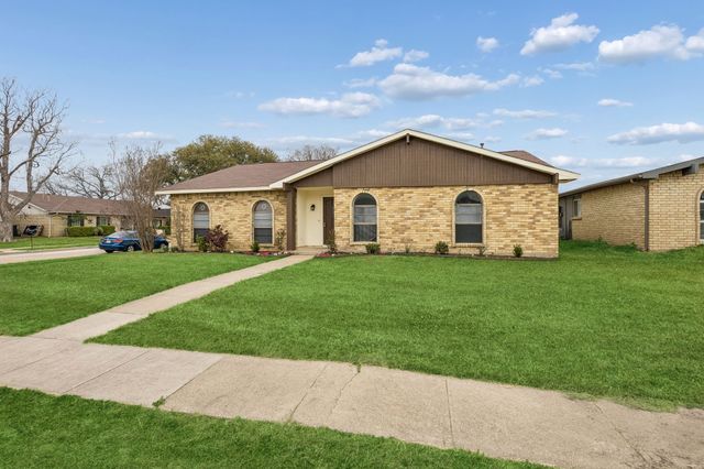 2001 Emory Oak Drive, Carrollton, TX 75007