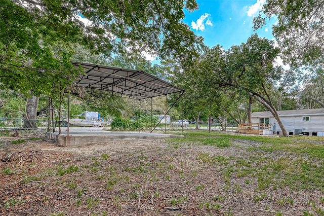 10694 Pine Street, Willis, TX 77318