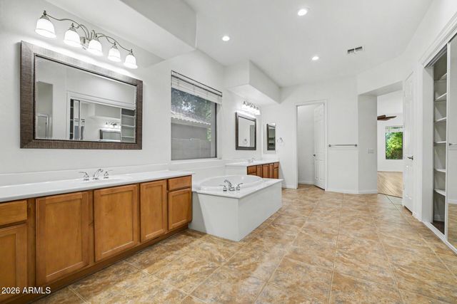 5610 S EUCALYPTUS Place, Chandler, AZ 85249