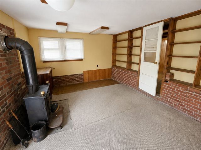 14 Center Street, Manchester, NY 14504
