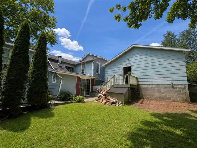 14 Center Street, Manchester, NY 14504