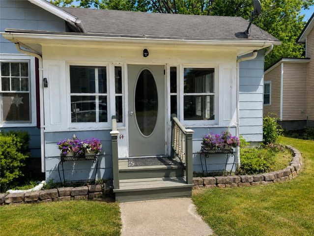 14 Center Street, Manchester, NY 14504