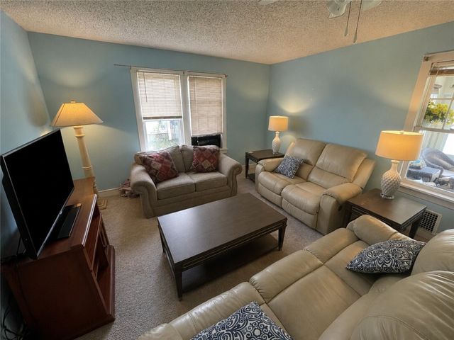 14 Center Street, Manchester, NY 14504