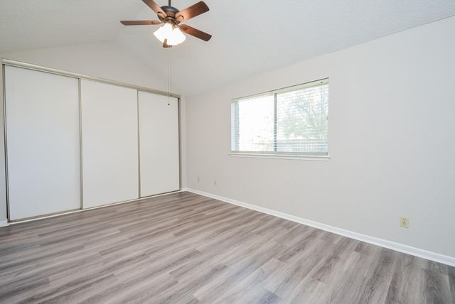 3911 Issacks Way, Sugar Land, TX 77479