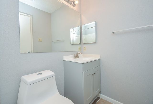 3911 Issacks Way, Sugar Land, TX 77479