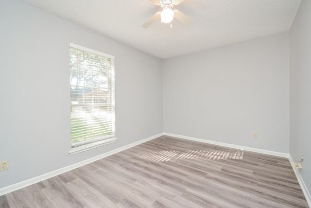 3911 Issacks Way, Sugar Land, TX 77479