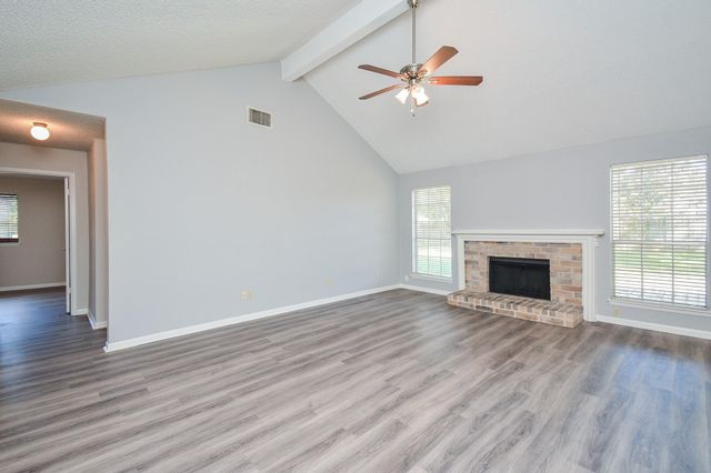 3911 Issacks Way, Sugar Land, TX 77479