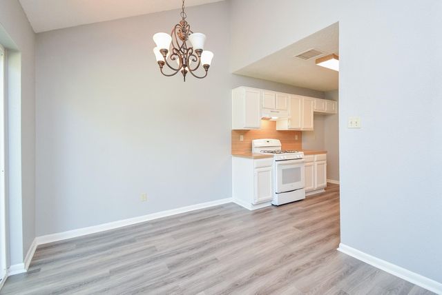 3911 Issacks Way, Sugar Land, TX 77479