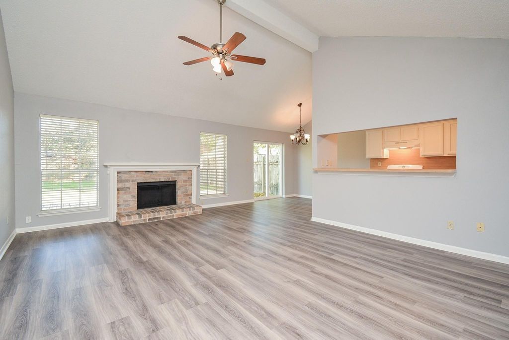 3911 Issacks Way, Sugar Land, TX 77479