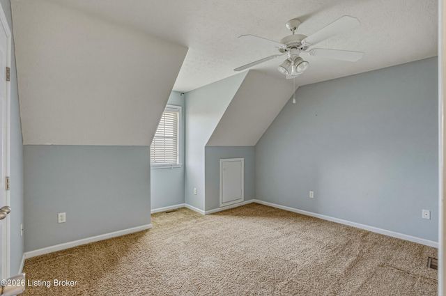 6108 Top Hat Ct, Louisville, KY 40258