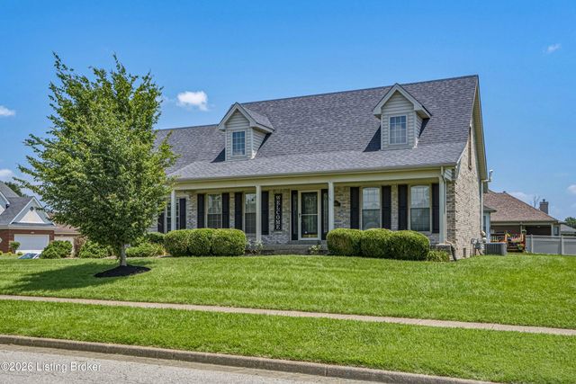 6108 Top Hat Ct, Louisville, KY 40258
