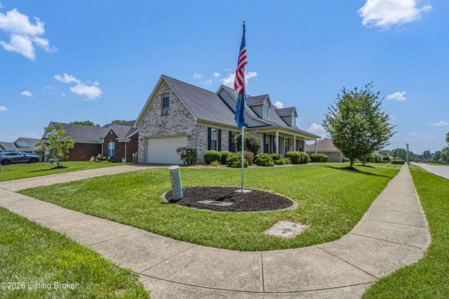 6108 Top Hat Ct, Louisville, KY 40258