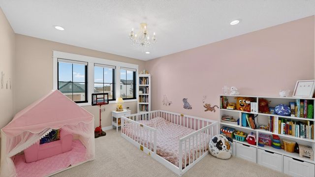 2876 Wildflower Lane SW, Rochester, MN 55902