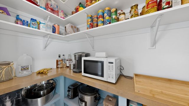 2876 Wildflower Lane SW, Rochester, MN 55902