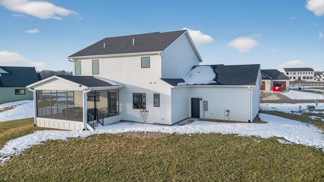 2876 Wildflower Lane SW, Rochester, MN 55902