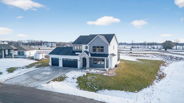 2876 Wildflower Lane SW, Rochester, MN 55902