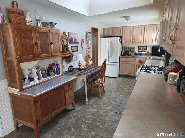 192 Scantic Meadow Road, South Windsor, CT 06074