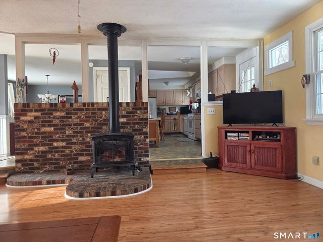 192 Scantic Meadow Road, South Windsor, CT 06074