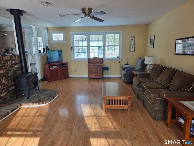 192 Scantic Meadow Road, South Windsor, CT 06074