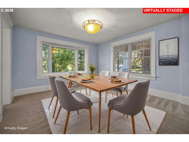 8409 Sw CAPITOL Hwy, Portland, OR 97219