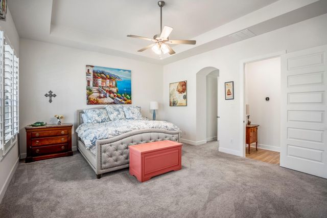 208 Twinflower Trail Court, Conroe, TX 77318