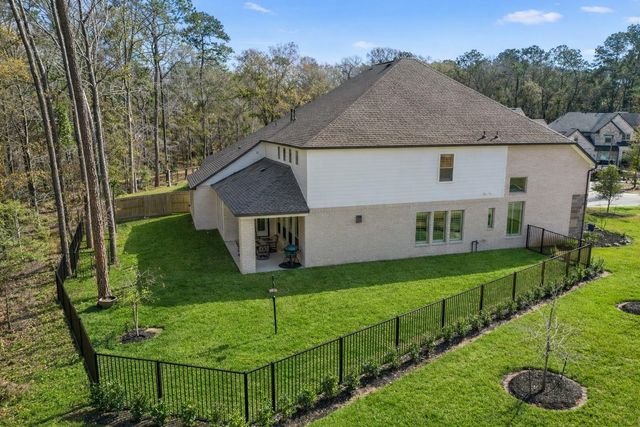 208 Twinflower Trail Court, Conroe, TX 77318