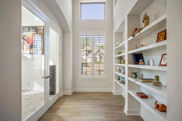 208 Twinflower Trail Court, Conroe, TX 77318