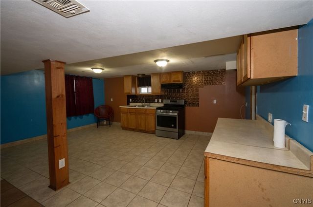 301 BOSTON Street, Syracuse, NY 13207