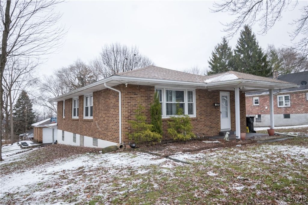 301 BOSTON Street, Syracuse, NY 13207