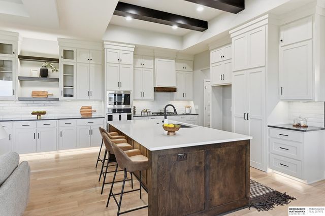 3633 S 219th Avenue, Omaha, NE 68022