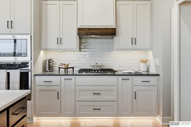 3633 S 219th Avenue, Omaha, NE 68022