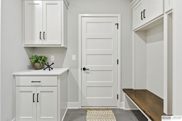 3633 S 219th Avenue, Omaha, NE 68022