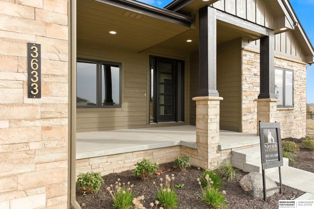 3633 S 219th Avenue, Omaha, NE 68022