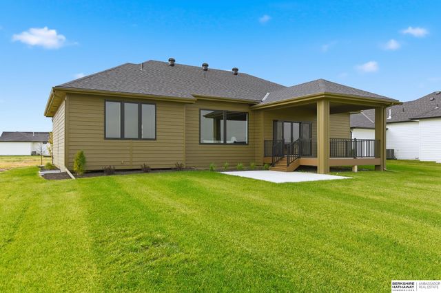 3633 S 219th Avenue, Omaha, NE 68022